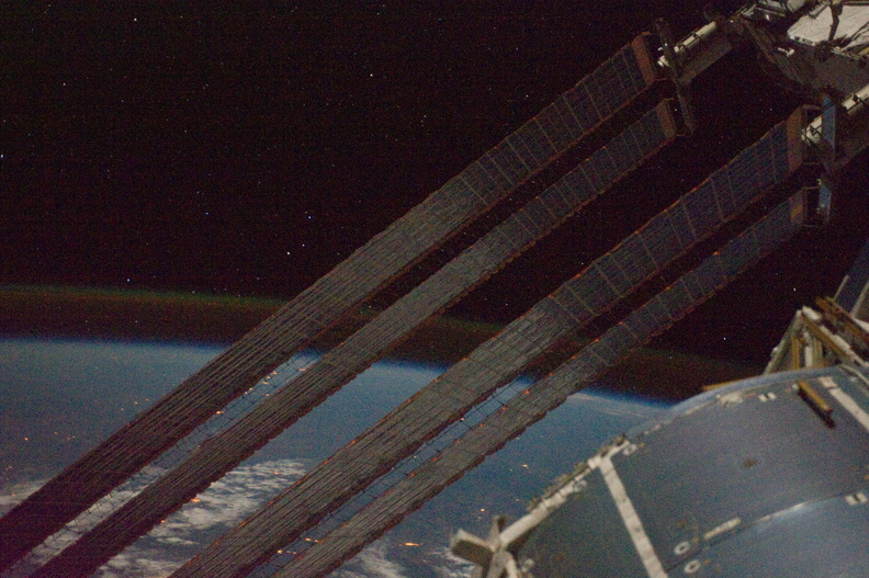 STS135-E-09038.jpg
