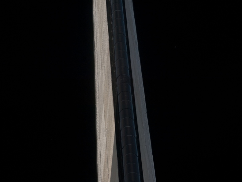 STS135-E-05170