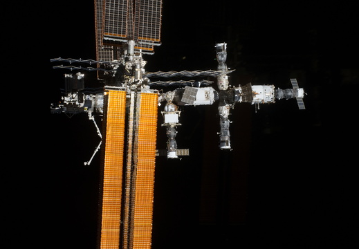 STS135-E-11937