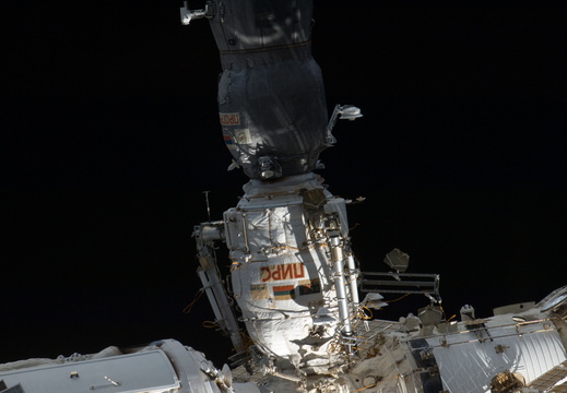 STS135-E-11178