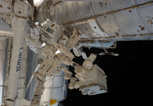 STS135-E-07573