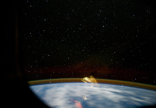 STS135-E-12291