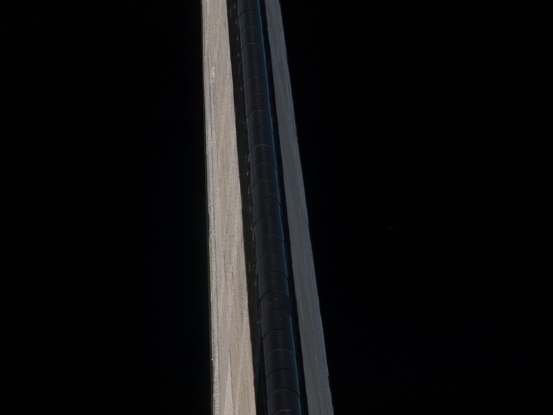 STS135-E-05168