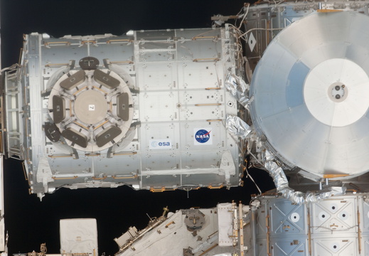 STS135-E-06914