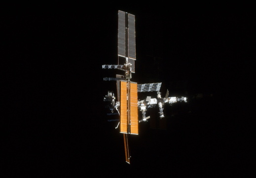 STS135-E-11947