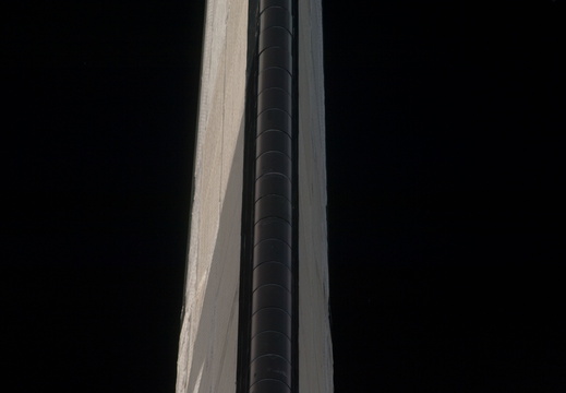 STS135-E-05121