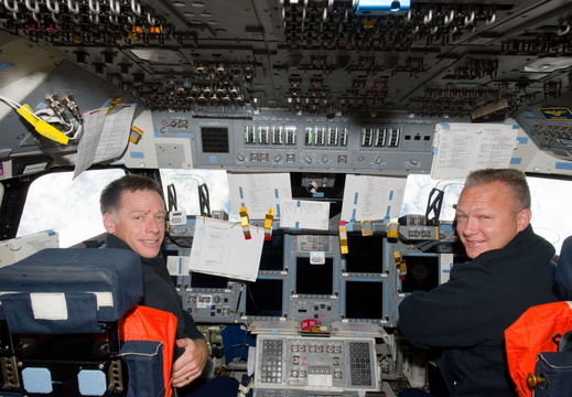 STS135-E-12364