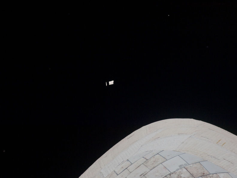 STS135-E-05159