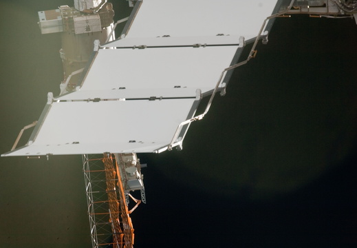 STS135-E-06954
