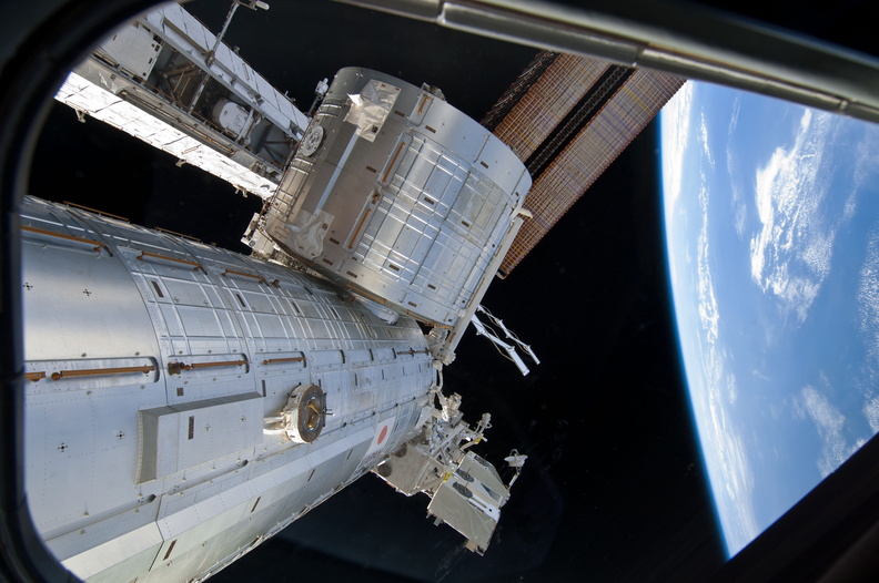 STS133-E-06731.jpg