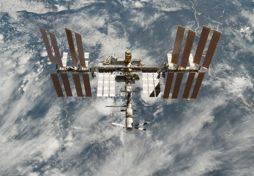 STS133-E-10438