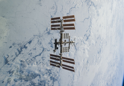 STS133-E-11180