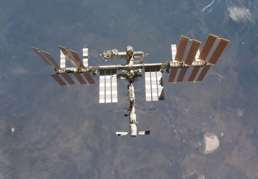 STS133-E-10422