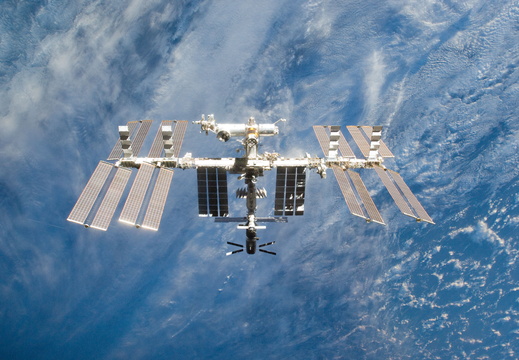 STS133-E-10381