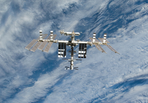 STS133-E-10390