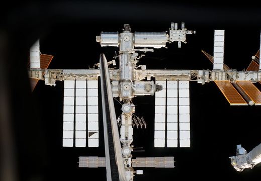 STS133-E-06681