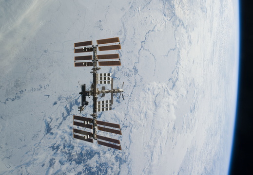 STS133-E-11184
