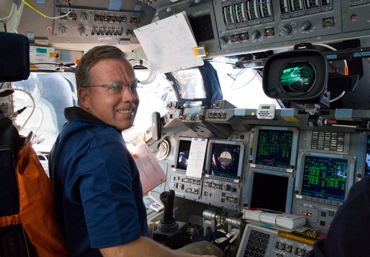 STS133-E-06815