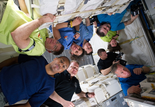 STS133-E-07916