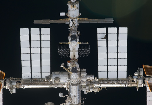 STS133-E-06384
