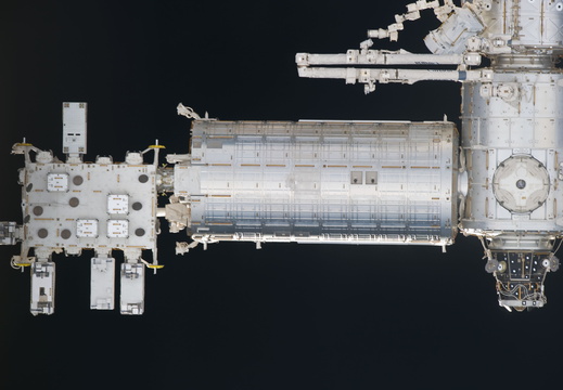 STS133-E-06432