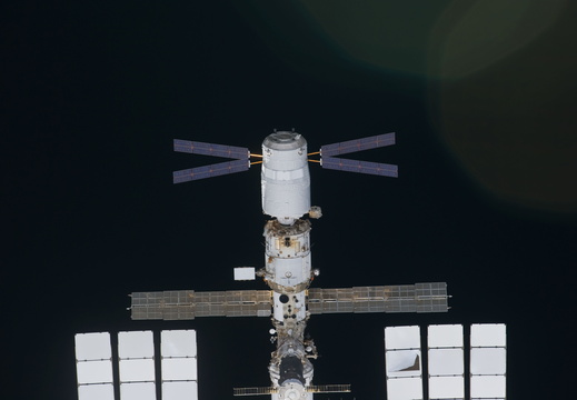 STS133-E-06394