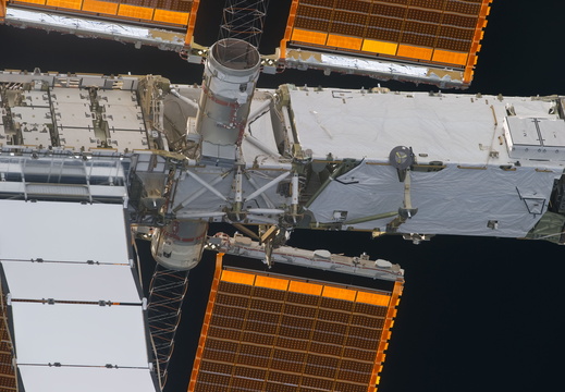 STS133-E-06437