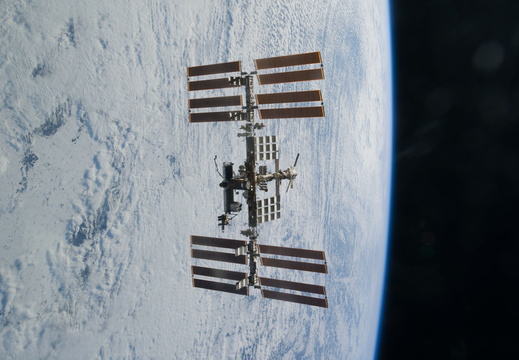 STS133-E-11165