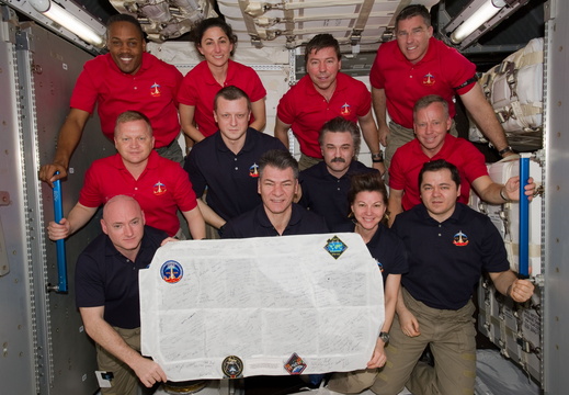 STS133-E-08651