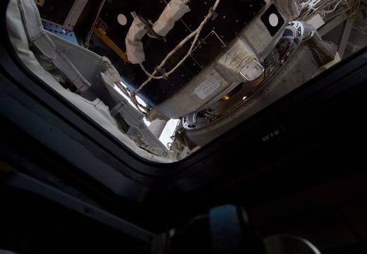 STS133-E-06724