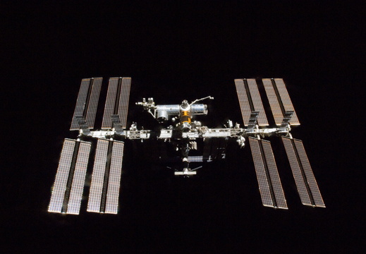 STS133-E-10363