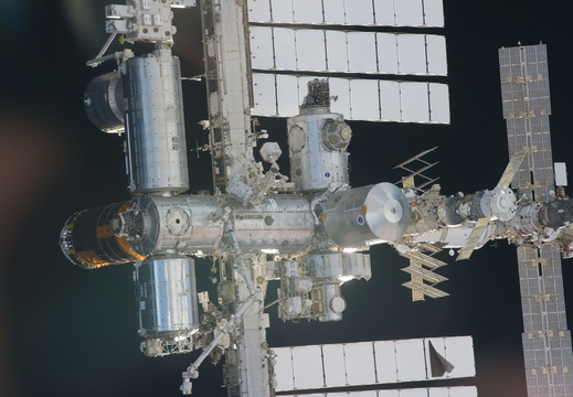 STS133-E-11100