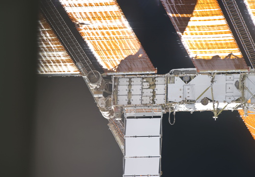STS133-E-06423