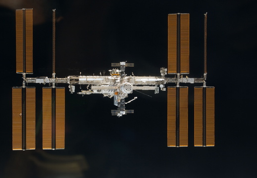 STS133-E-10504