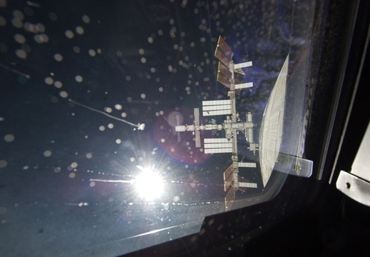 STS133-E-06885