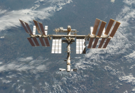 STS133-E-10426