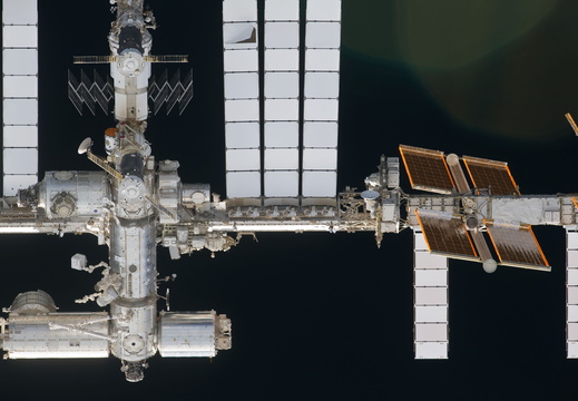STS133-E-06390