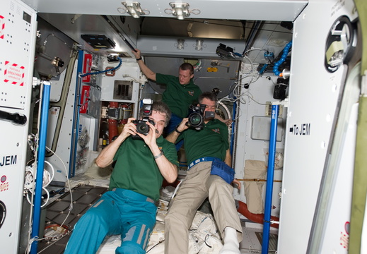 STS133-E-06525