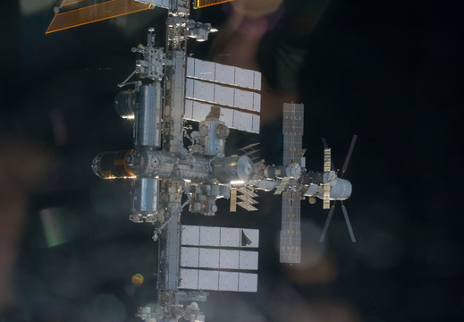 STS133-E-11108