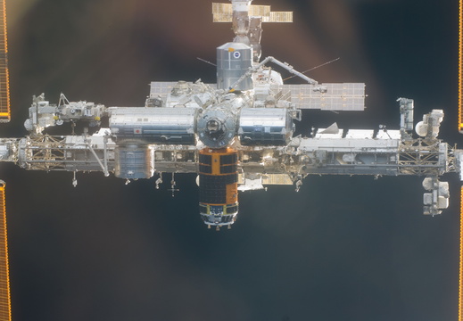 STS133-E-10548