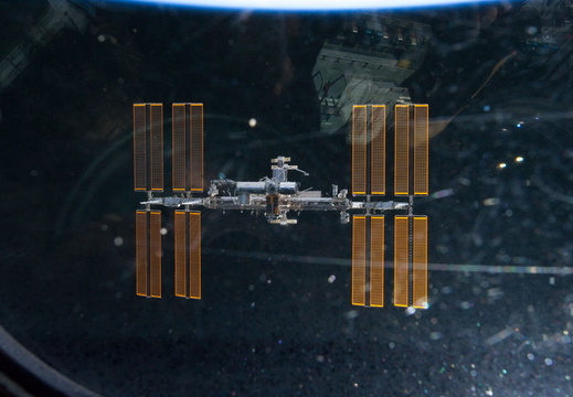 STS133-E-11130