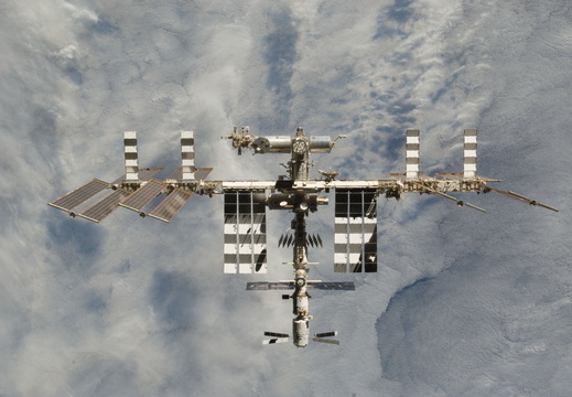 STS133-E-10398