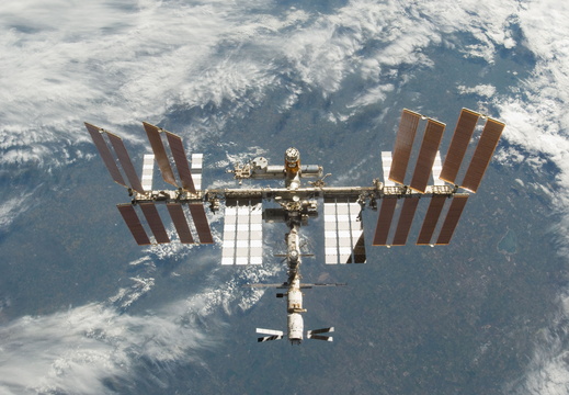 STS133-E-10429
