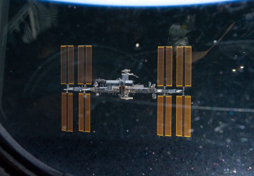STS133-E-11131