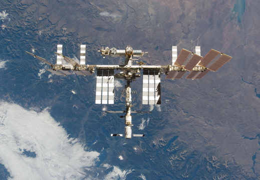 STS133-E-10417