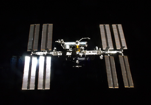 STS133-E-10356