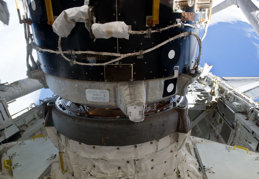 STS133-E-06499
