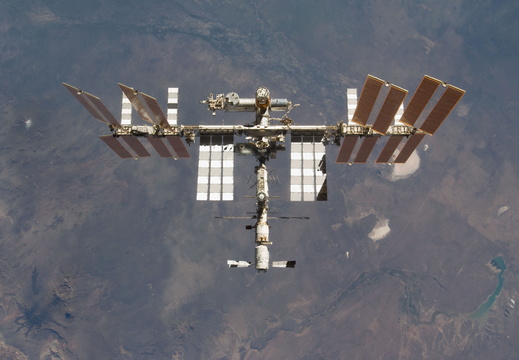 STS133-E-10419