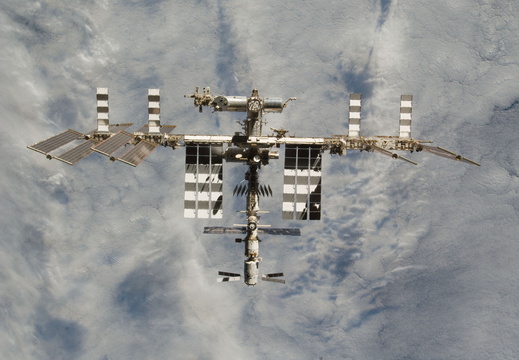 STS133-E-10400