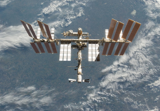 STS133-E-10428